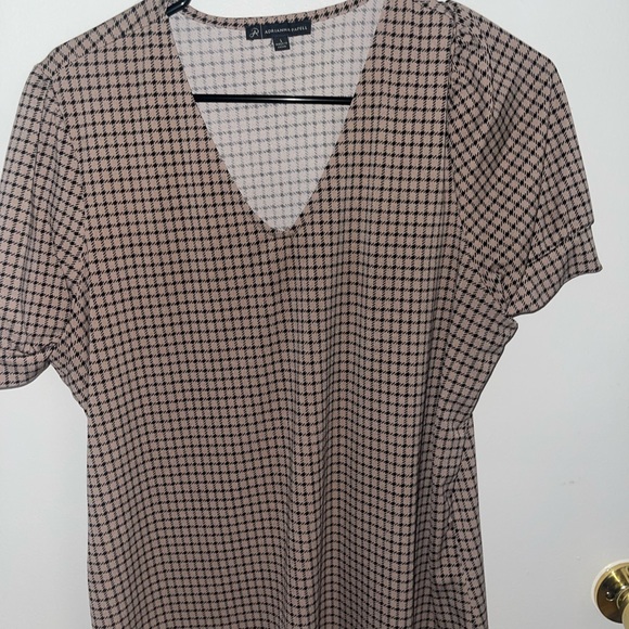 Blouse - Picture 1 of 2